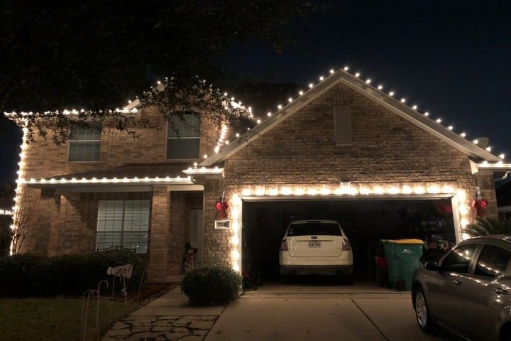 Top Rated Christmas Light Installation in Pearland TX - Lone Star Lights
