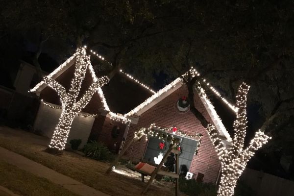 Top Rated Christmas Light Installation in Pearland TX - Lone Star Lights